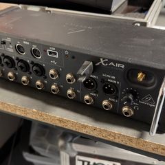 Behringer XAIR12
