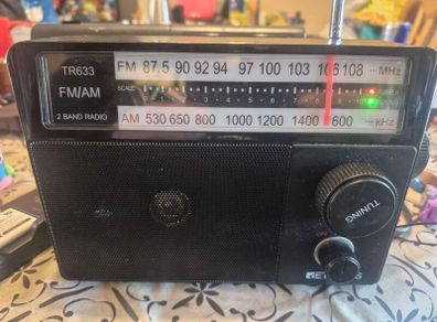 Portable Fm/Am radio  - used condition