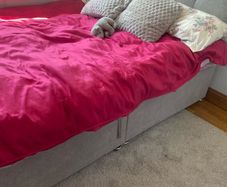 Double bed , Velvet