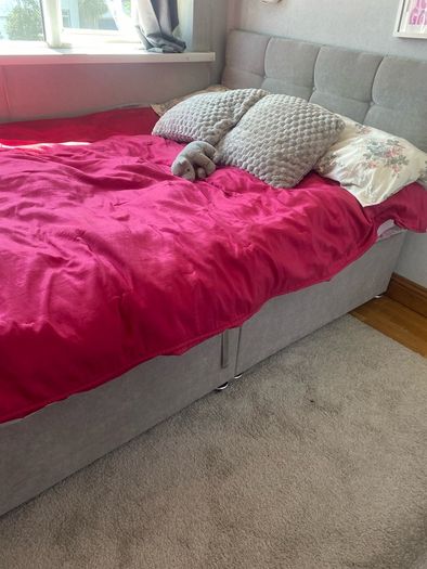 Double bed , Velvet