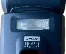 Metz 58 AF-1 Digital twin flash, Nikon fit.
