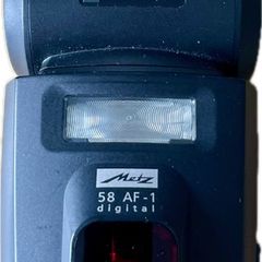 Metz 58 AF-1 Digital twin flash, Nikon fit.