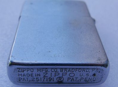 Vintage Zippo lighter manufactured in Bradford, PA, USA.(in working order)