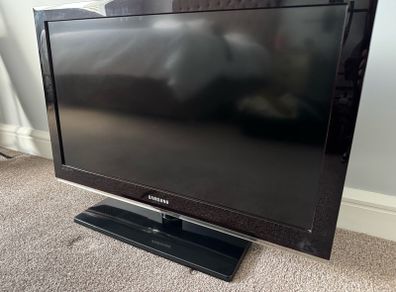 32 inch Samsung TV