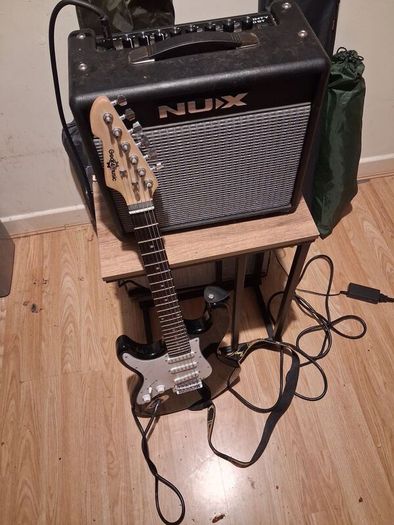 left-hand gear for music electric guitar with  nux app