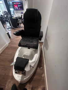 pedicure chair