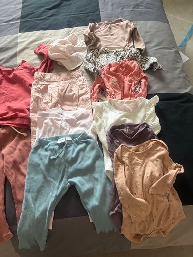 20 Piece Baby Girl Clothes Bundle (12 to 18 Months)  Excellent Condition