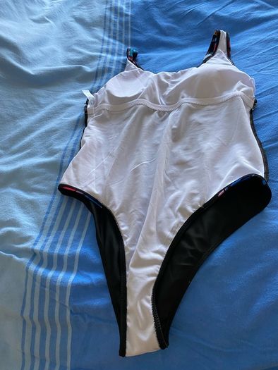 Swimsuits New Twenty Euro for the Two