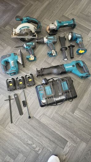 Makita Tool Set