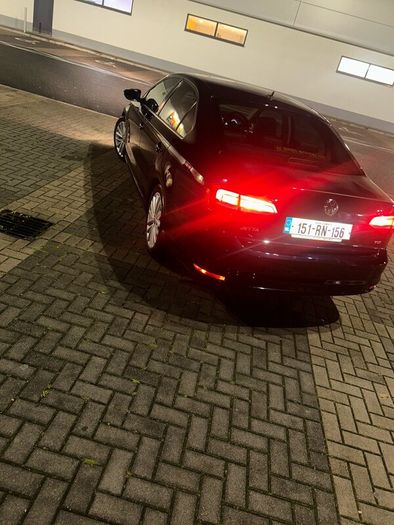 VW Jetta Highline 2.0 TDI