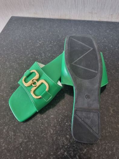 womens slippers