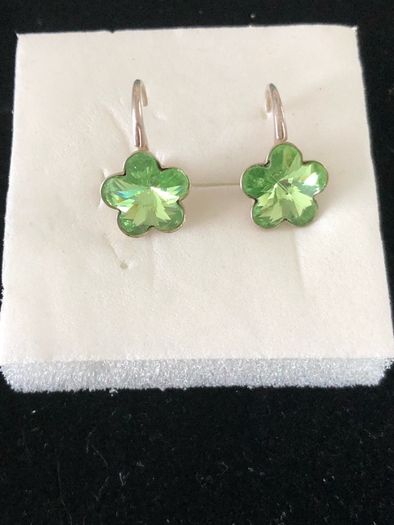 sterling silver peridot earrings