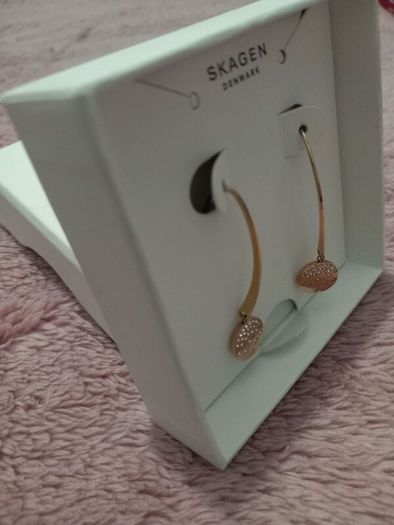 Brand New Rose Gold Drop Earrings