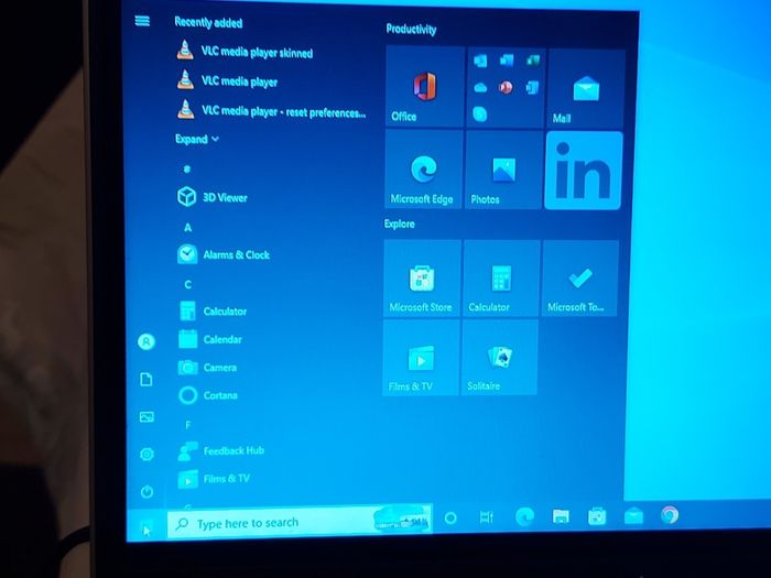DELL XPS 14z, Intel Core i5-2430M CPU, 2.4GHz, 6GB Ram, 500GB HDD, Windows 10 Pro, Microsoft Edge, Chrome and VLC