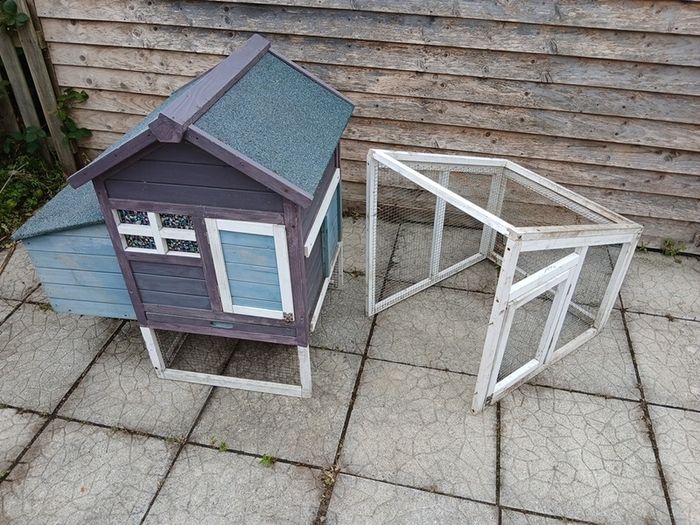 Chicken coop