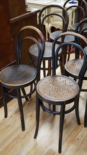Lot of 8 Antique Bentwood Bistro Chairs, c.1900