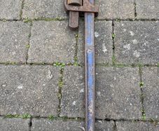 pipe wrench