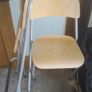 2 folding chairs Image 2