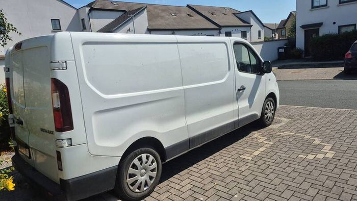 van for  breaking