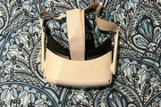 oculus quest 2 missing battery holder on 1 of controllers