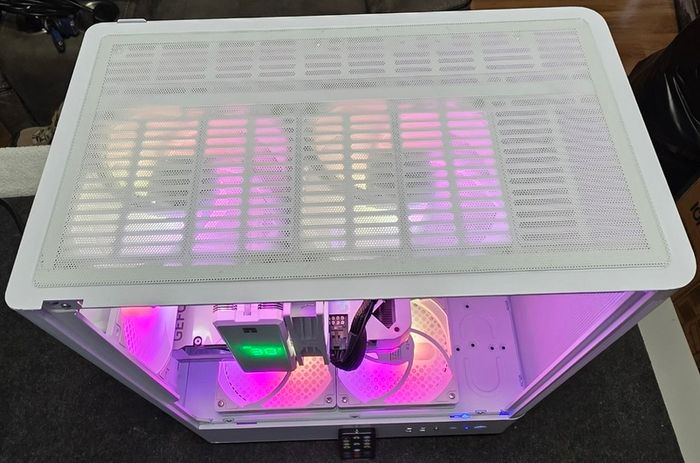 White Gamer Ryzen 5 RTX 4060 Gaming PC