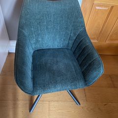 dining chairs set of three / each 25 euro