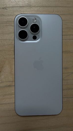 iPhone 15 Pro Max