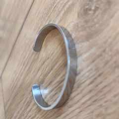 Steel bangle