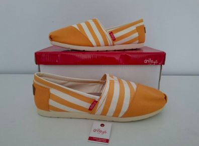 Drilleys "Stinson D" Canvas Pumps (BNIB)