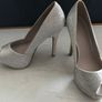 Pre-loved 'New Look' White Sparkly Platform Stiletto Shoes Image 2