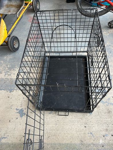 Puppy cage