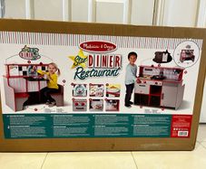 melissa and doug star diner