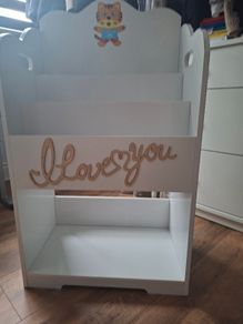 Baby book shelf