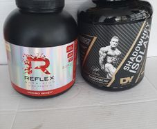 2 tubs whey protein powder opened