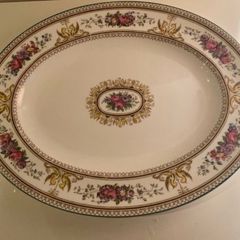 REDUCED WEDGWOOD Columbia 13.75 inch platter