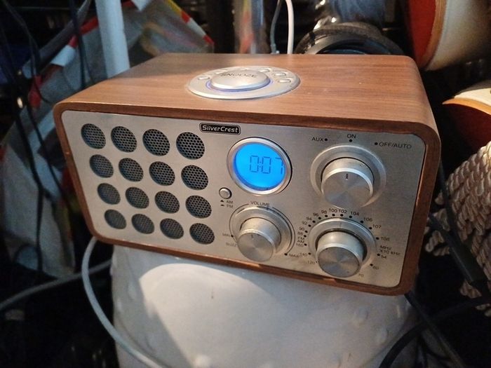 Silvercreast Digital radio