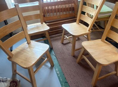 Kitchen chairs (4)