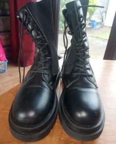 Black Knitted Boots. I Saw It First. Size Four.