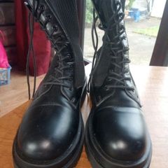 Black Knitted Boots. I Saw It First. Size Four.