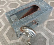 Trailer Hitch Lock / Coupling Lock with Keys