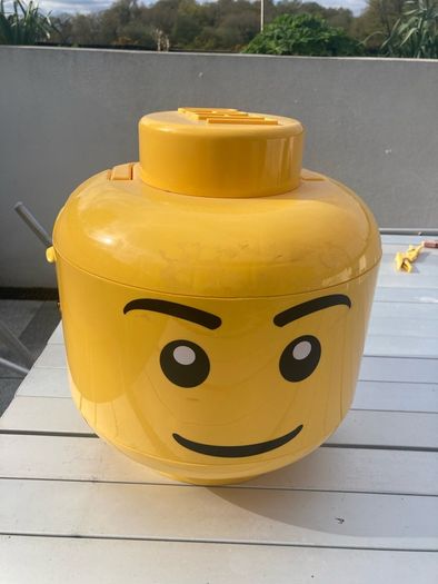 4kg mixed Lego and large Lego head