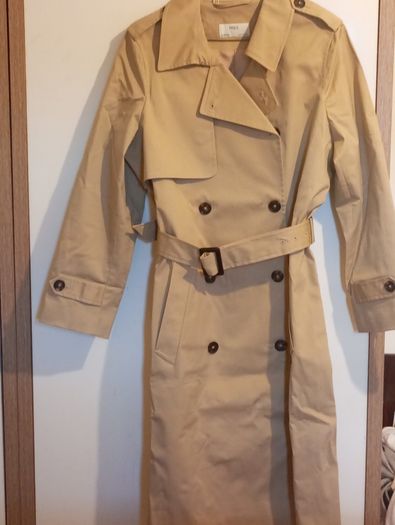 M&S Collection Petite Double Breasted Trench Coat / Mac - Size 14 Petite description:Beautiful classic mac / trench coat from the M&S Collection range .Brand: (M&S)Size: 14 Petite