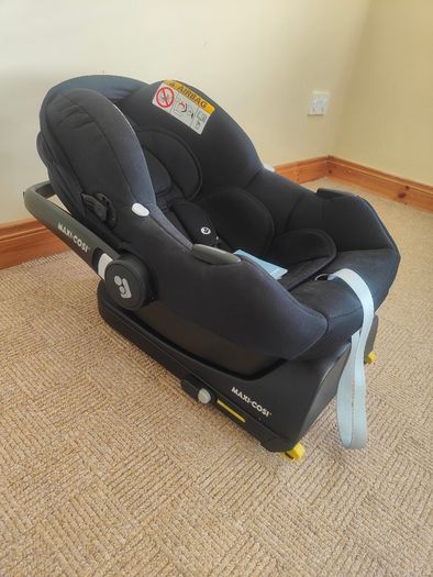 Baby Bundle: Maxi-Cosi, ISOFIX Base ,Joie Crib, Changing Table