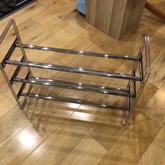 Extendable chrome shoe rack