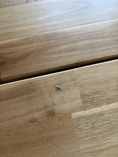 table and chairs