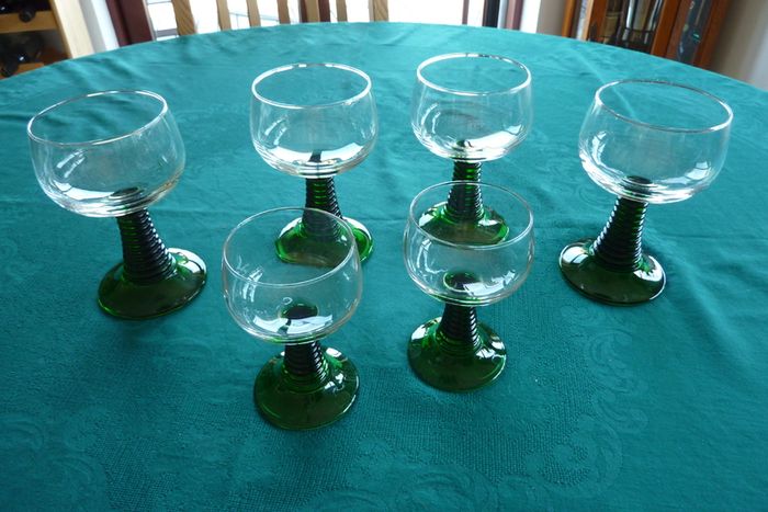 Roemer wine glasses