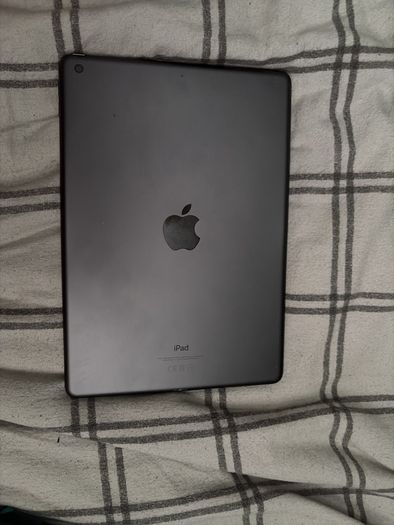 ipad 7th gen 128GB
