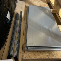 Metal shelving unit 450mm x 1000mm