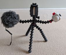 JOBY GorillaPod Mobile Vlogging Kit - Tripod + Mic + Light (Full Set)