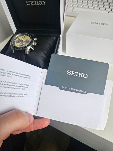 Seiko 5 sport Champagne dial with green bezel
